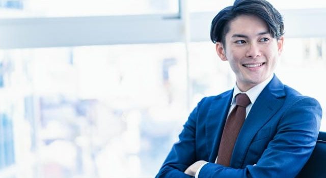 ホテル業界の未来を拓くスタッフ福利厚生と顧客満足度の新たな関係性