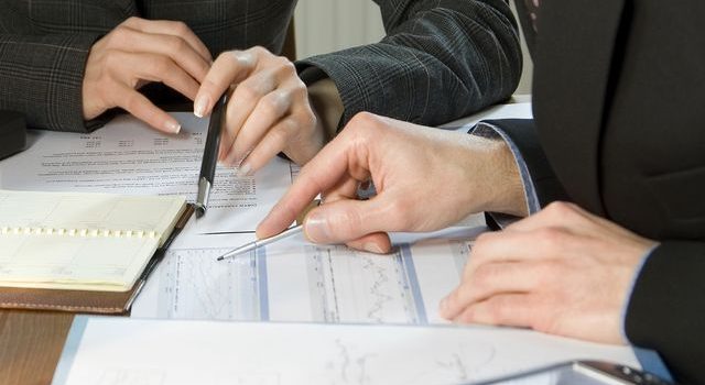 ものづくりメーカーを志望する人が知っておきたい初任給ランキングの読み解き方