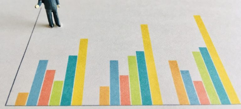 銀行業界の進化と給与水準初任給ランキングで見る現代金融ビジネスの挑戦 銀行業界の進化と給与水準初任給ランキングで見る現代金融ビジネスの挑戦